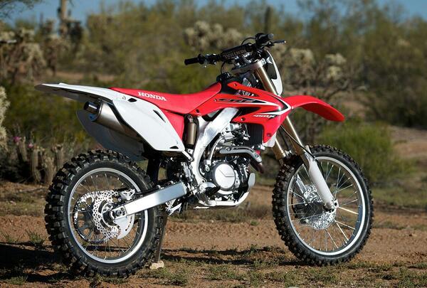 عکس موتور crf 450 برای تصویر زمینه