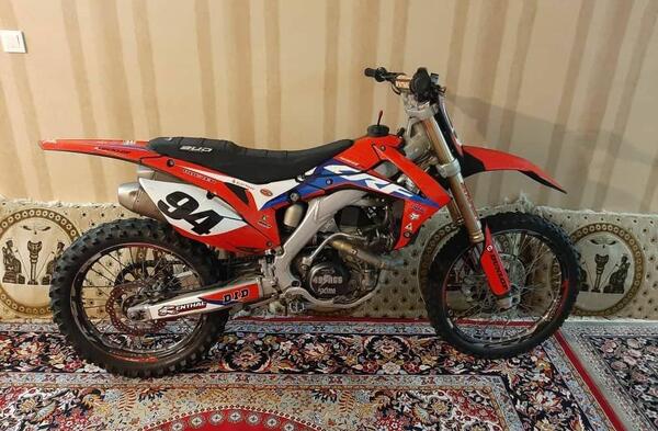 عکس موتور crf 450 برای تصویر زمینه