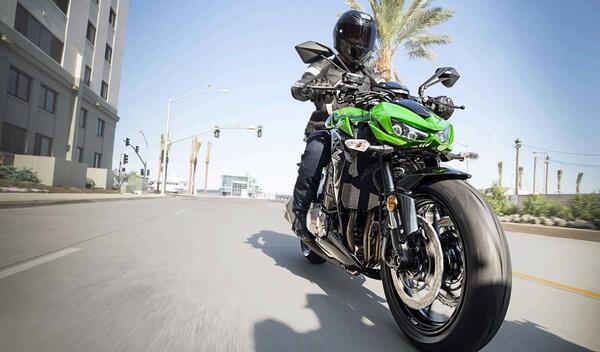 عکس موتور h2r برای تصویر زمینه