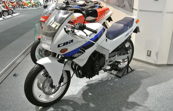 عکس موتور cbr 250