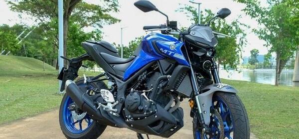 عکس موتور یاماها 1000