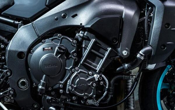 عکس موتور یاماها 400