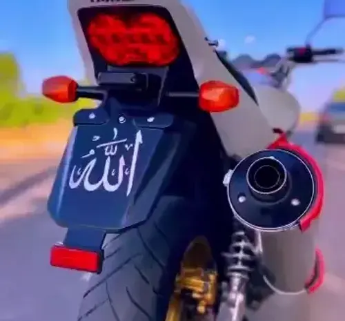 عکس موتور سی بی ۱۳۰۰ خفن برای پروفایل