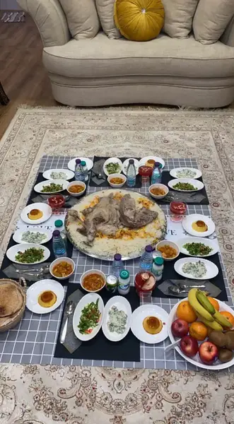 عکس سفره ناهار مهمانی