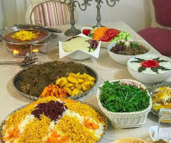 عکس از سفره ناهار
