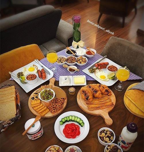 عکس سفره صبحانه در طبیعت