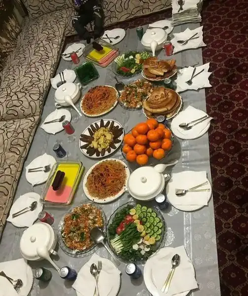 عکس سفره شام مجلسی