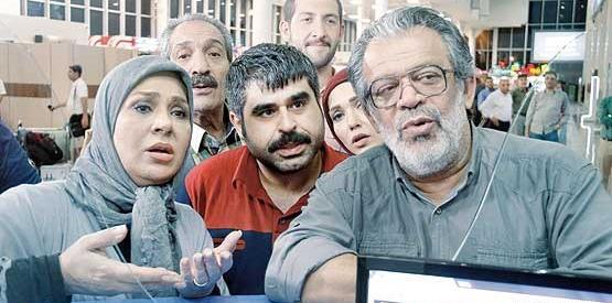 عکس بازیگران سفر در خانه