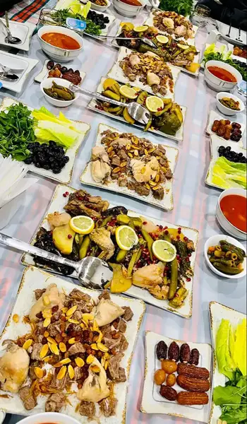 عکس سفره آرایی میز شام