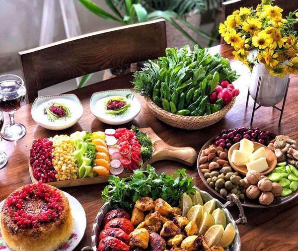 عکس سفره آرایی میز شام