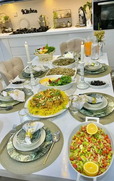 عکس سفره آرایی میز شام