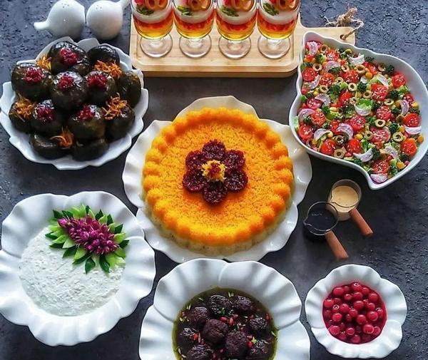 عکس سفره ارایی شام