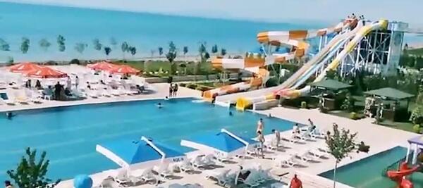 عکس پارک آبی شهر وان ترکیه