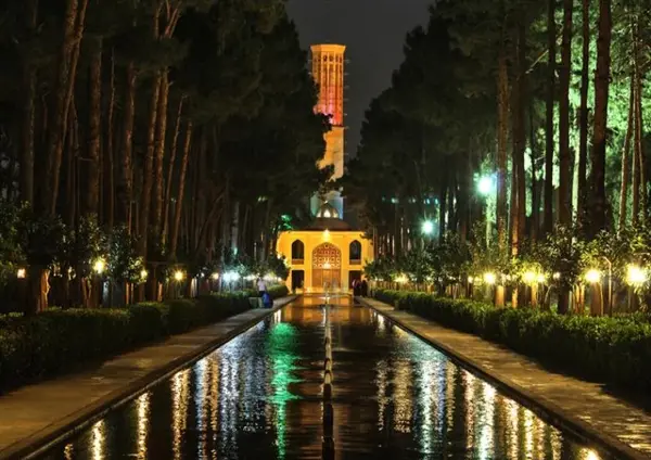 عکس شهر یزد در شب