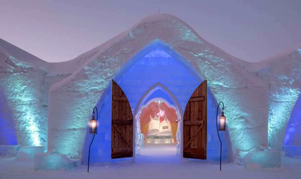 عکس هتل یخی در کانادا