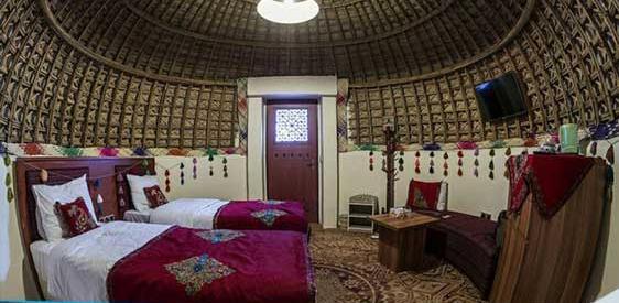 عکس هتل کپری قلعه گنج کرمان