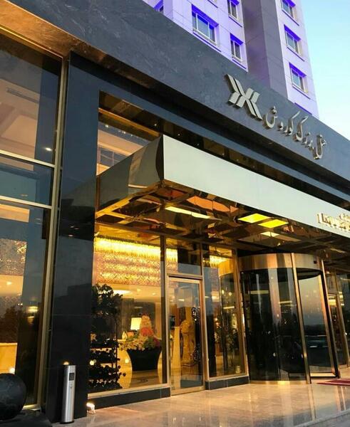 عکس استخر هتل کوروش کیش
