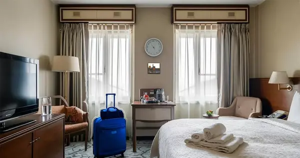 عکس هتل فانوس دریا مشهد تلفن