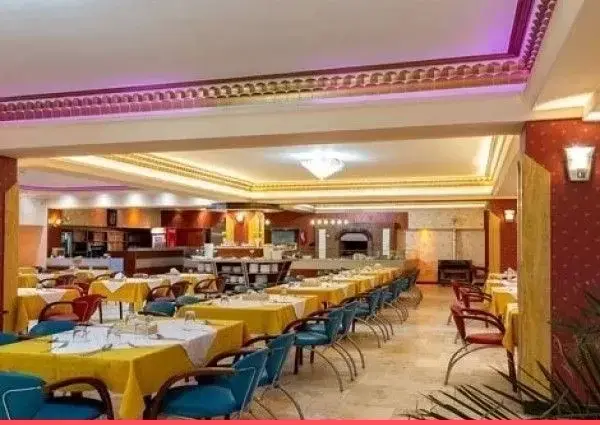 عکس هتل عالی قاپو اصفهان شماره تماس