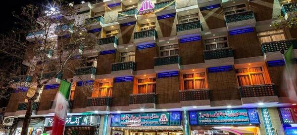 عکس هتل عالی قاپو اصفهان صبحانه