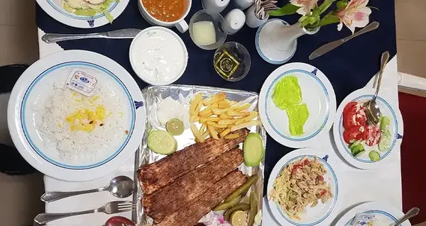 عکس هتل عالی قاپو اصفهان صبحانه