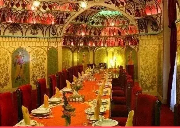 عکس از هتل عباسی