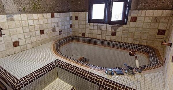عکس هتل صخره ای کندوان تبریز