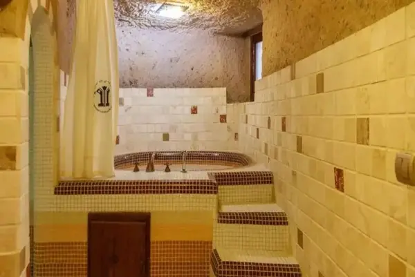 هتل صخره ای کندوان تبریز عکس