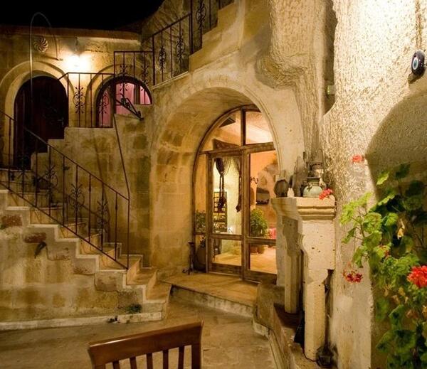 عکس قیمت هتل صخره ای کندوان تبریز