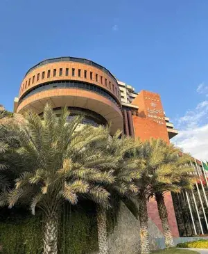 عکس هتل شیراز دروازه قران