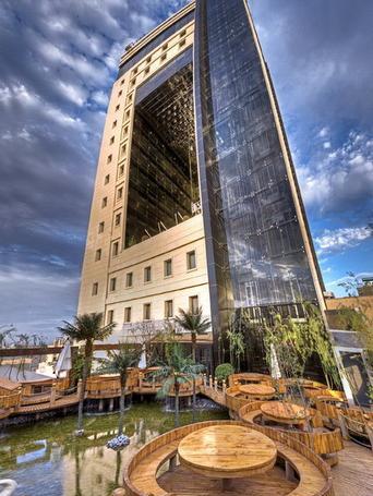 عکس زیباترین هتل ایران