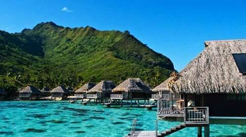 عکس هتل روی آب کیش