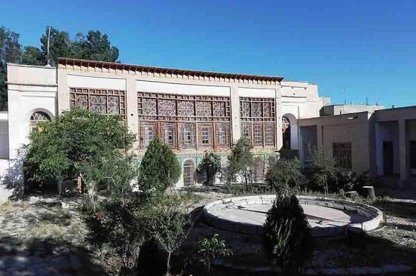 عکس هتل چادگان بانک ملی