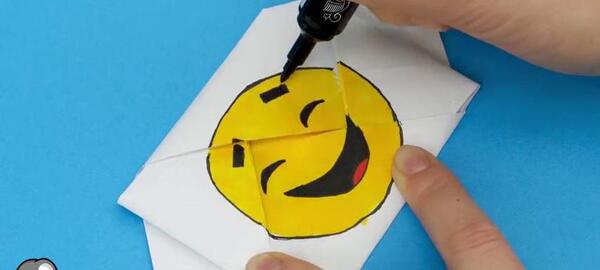 عکس کاردستی یا نقاشی