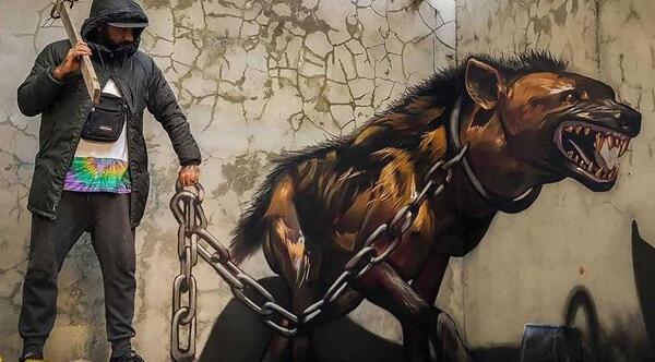 عکس نقاشی غول پیکر