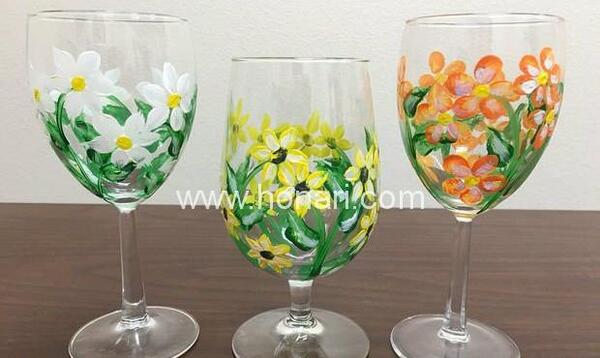 عکس نقاشی روی ظروف شیشه ای