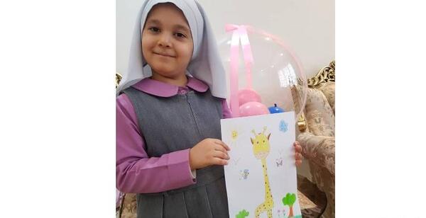 عکس نقاشی زرافه با قاشق