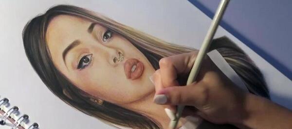 عکس های نقاشی چهره دختر با مداد رنگی