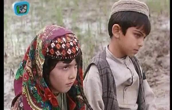 عکس فیلم در چشم باد