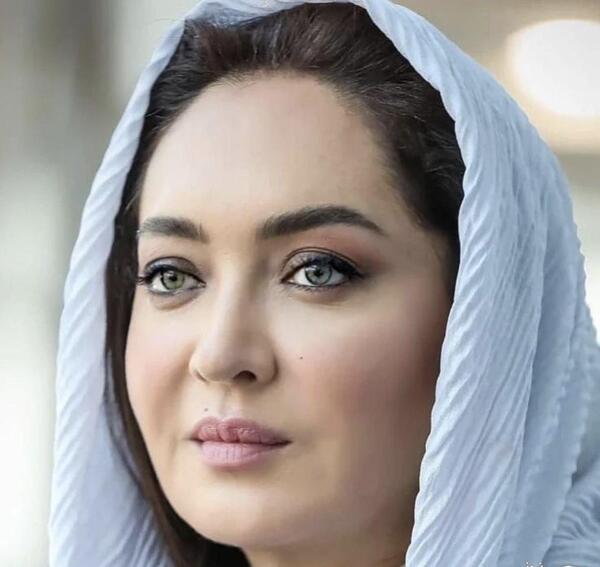 بازیگر عکس نیکی کریمی در استخر