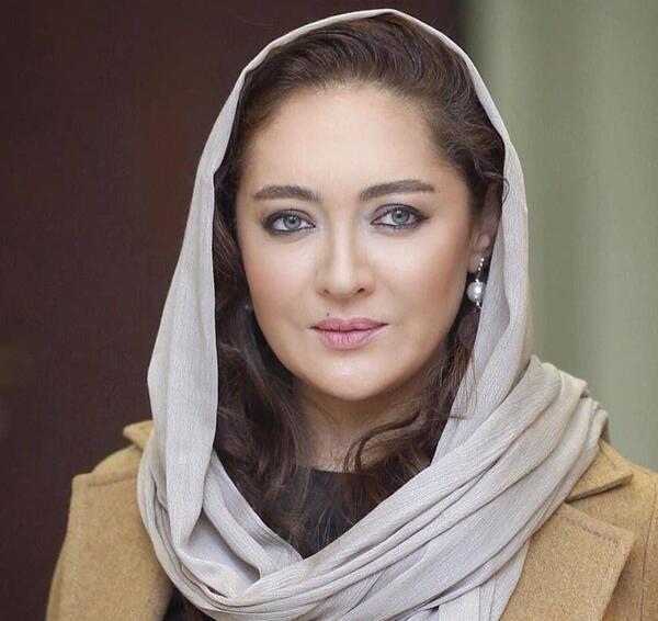 بازیگر عکس نیکی کریمی در استخر