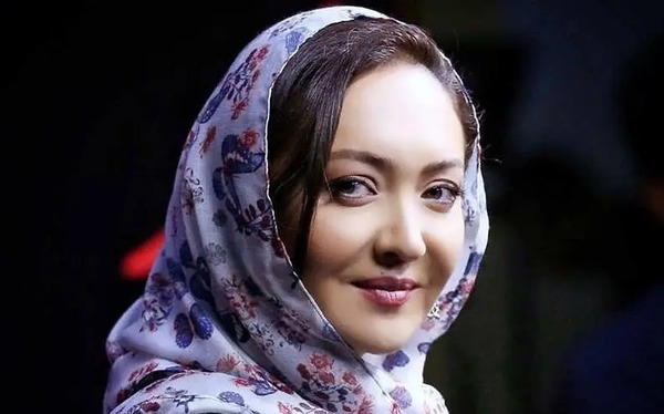 بازیگر همسرش عکس نیکی کریمی در استخر