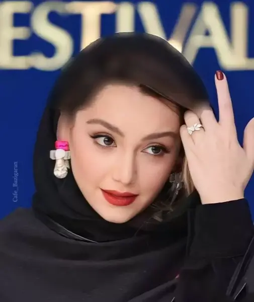 عکس بازیگر خانم نازنین بیاتی