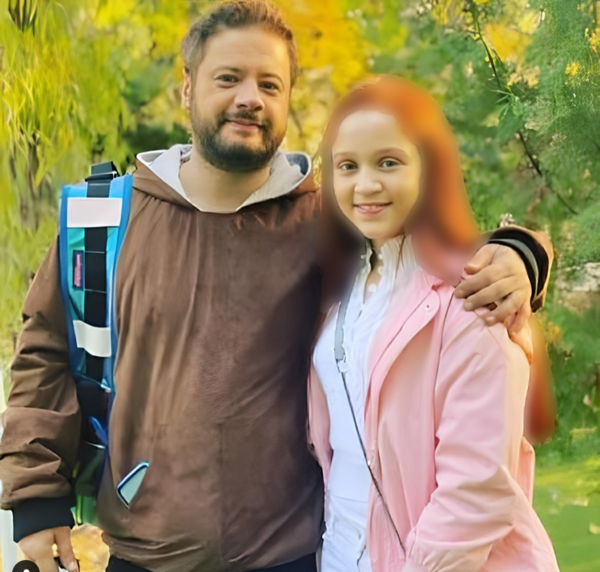 عکس بازیگر علی صادقی با همسرش