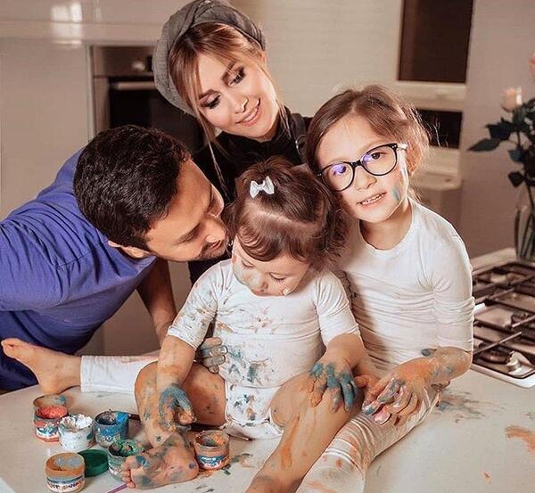 عکس خانواده شاهرخ استخری بازیگر