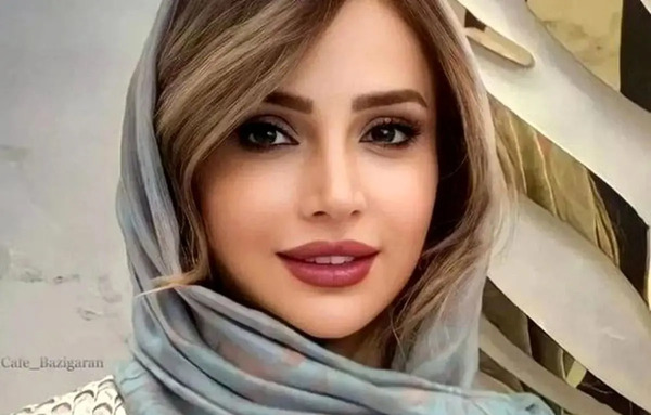 عکس های بازیگر شبنم قلی خانی