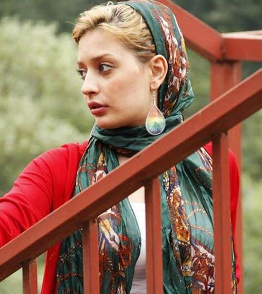 عکس بازیگر آوای باران