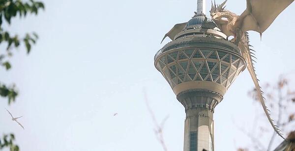 عکس اژدها واقعی در برج میلاد