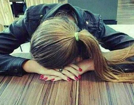 دانلود عکس دختر در حال گریه