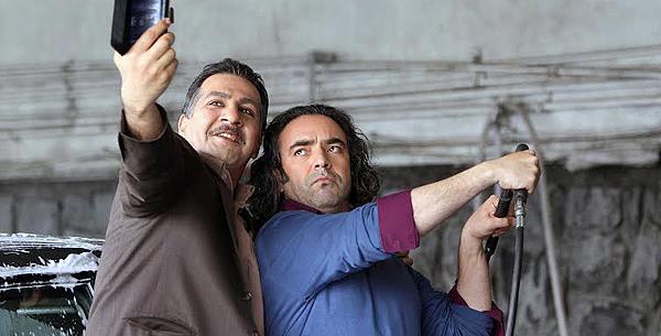 عکس هوشنگ در فیلم شمعدونی